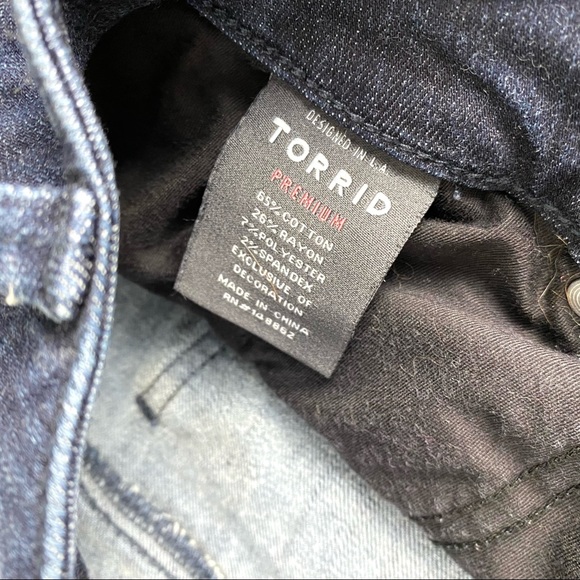 Torrid Premium Dark Wash Zipper Skinny Jegging Jeans EUC - Picture 7 of 10